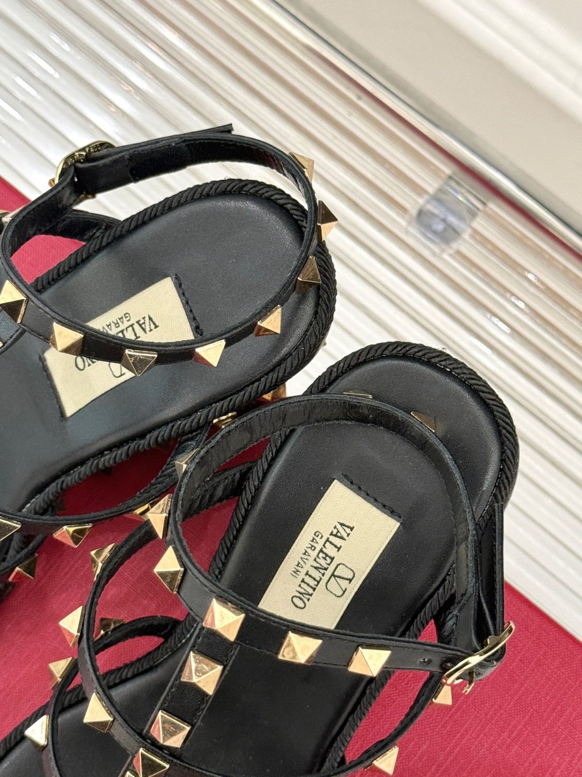 002 002#016-Valentino-shoes-01-2025SS