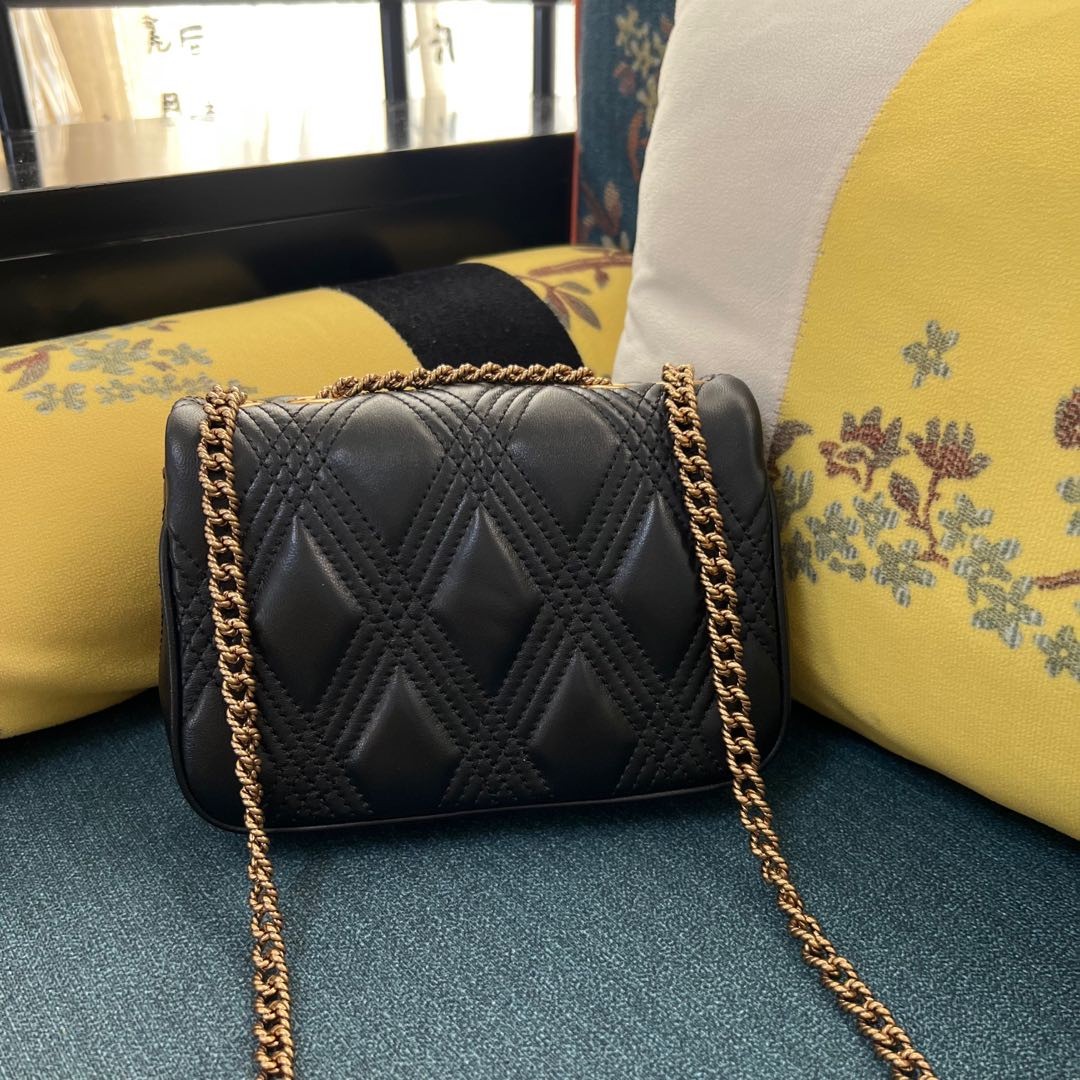 019 019#226-Valentino-Bags-01-2025SS