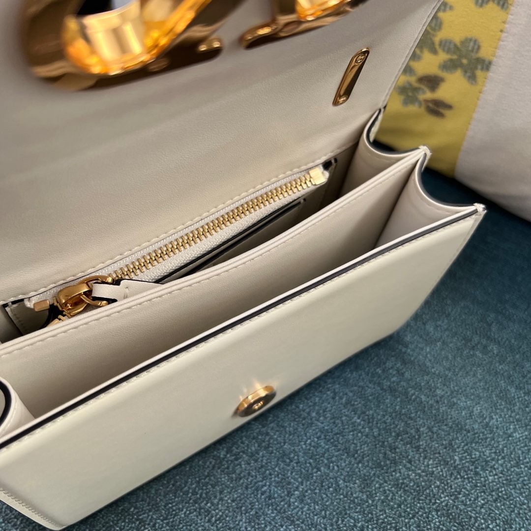 012 012#226-Valentino-Bags-01-2025SS