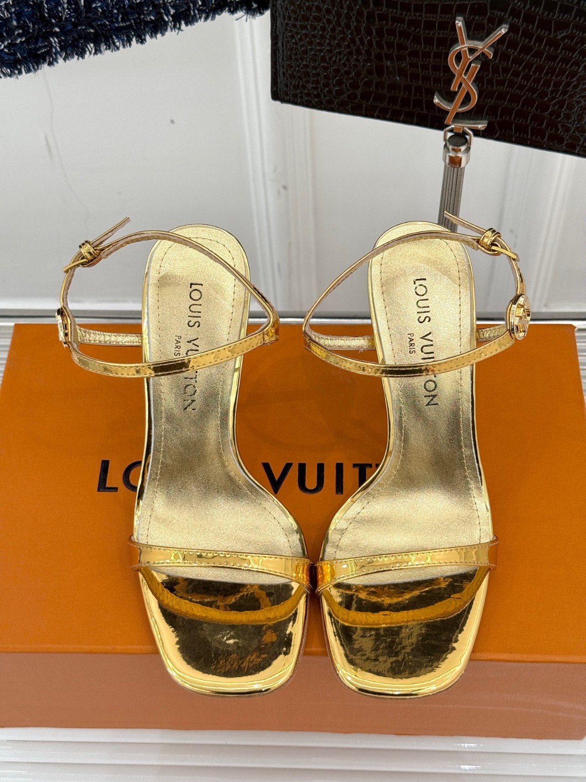 043 32123114 size 35-42