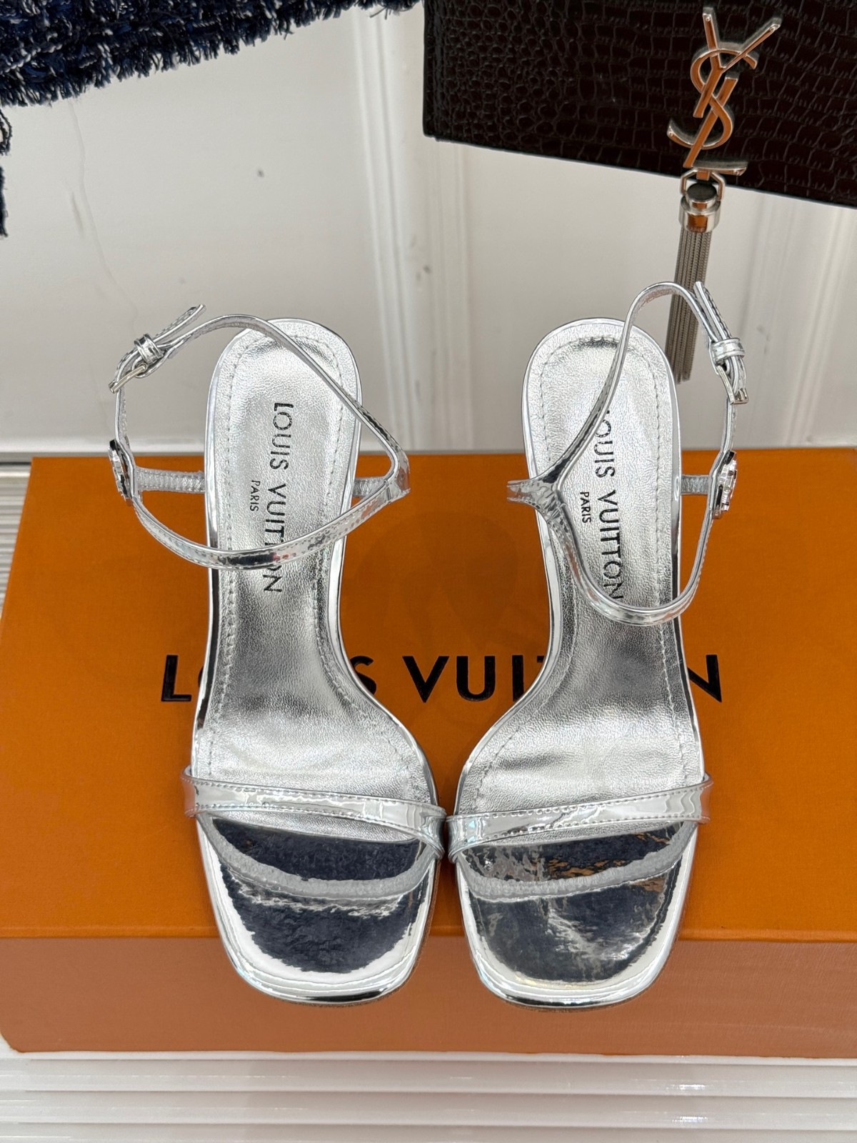 039 32123114 size 35-42