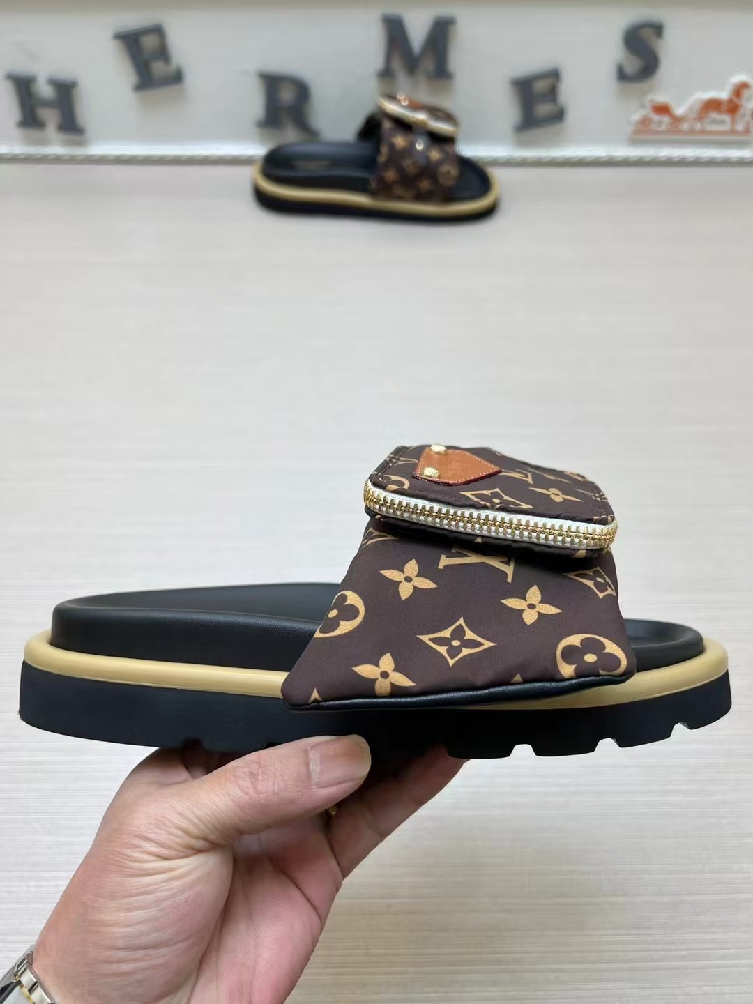 038 24123099 size 35-45