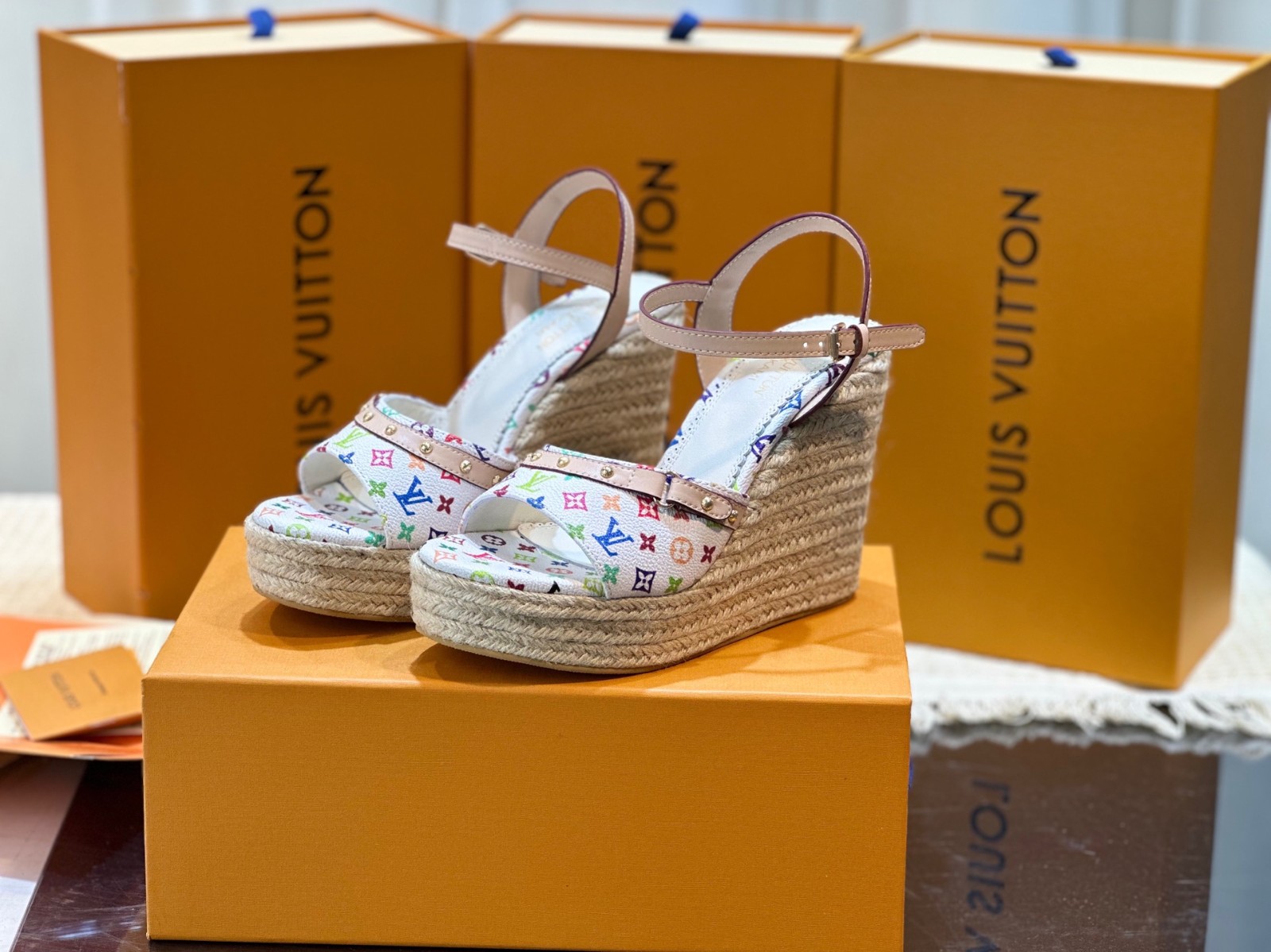 025 28123103 size 35-42