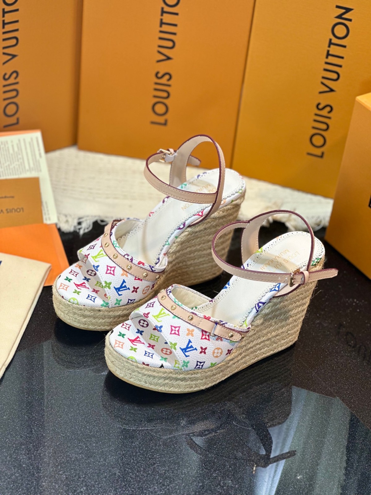 025 28123103 size 35-42