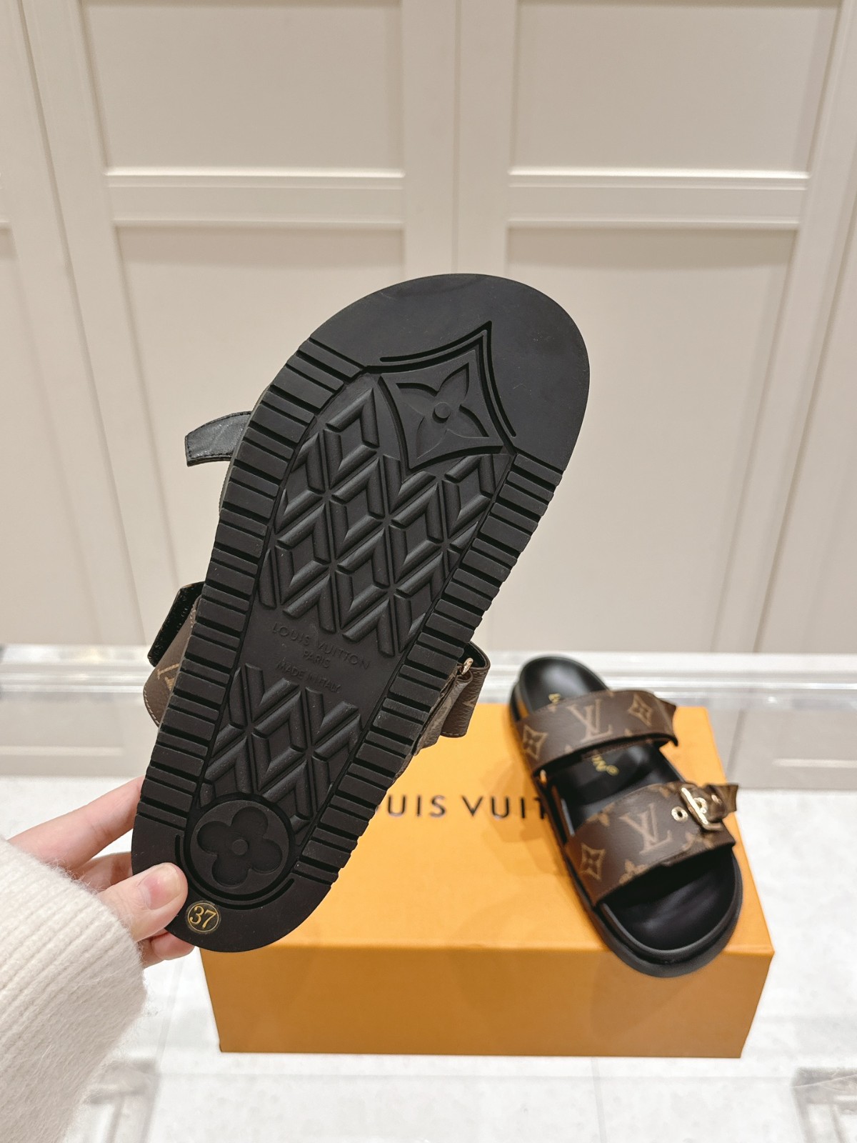 019 26123102 size 35-41