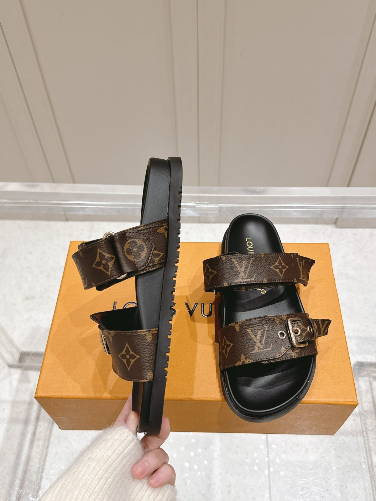 019 26123102 size 35-41
