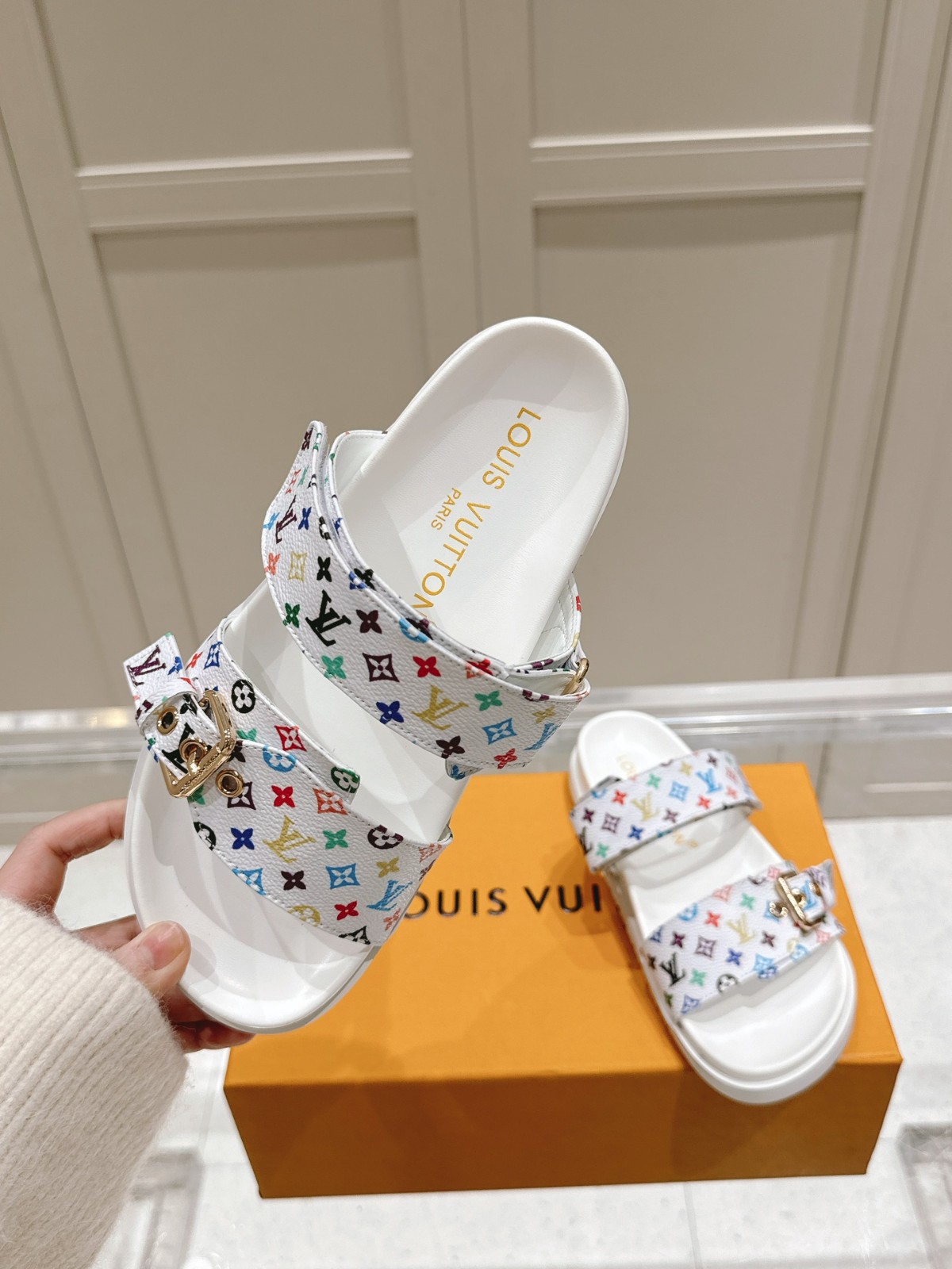 017 26123102 size 35-41