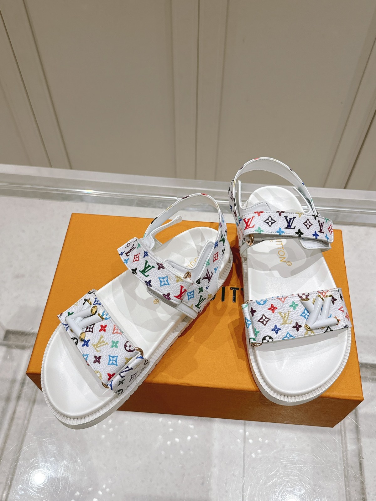 015 28123104 size 35-41