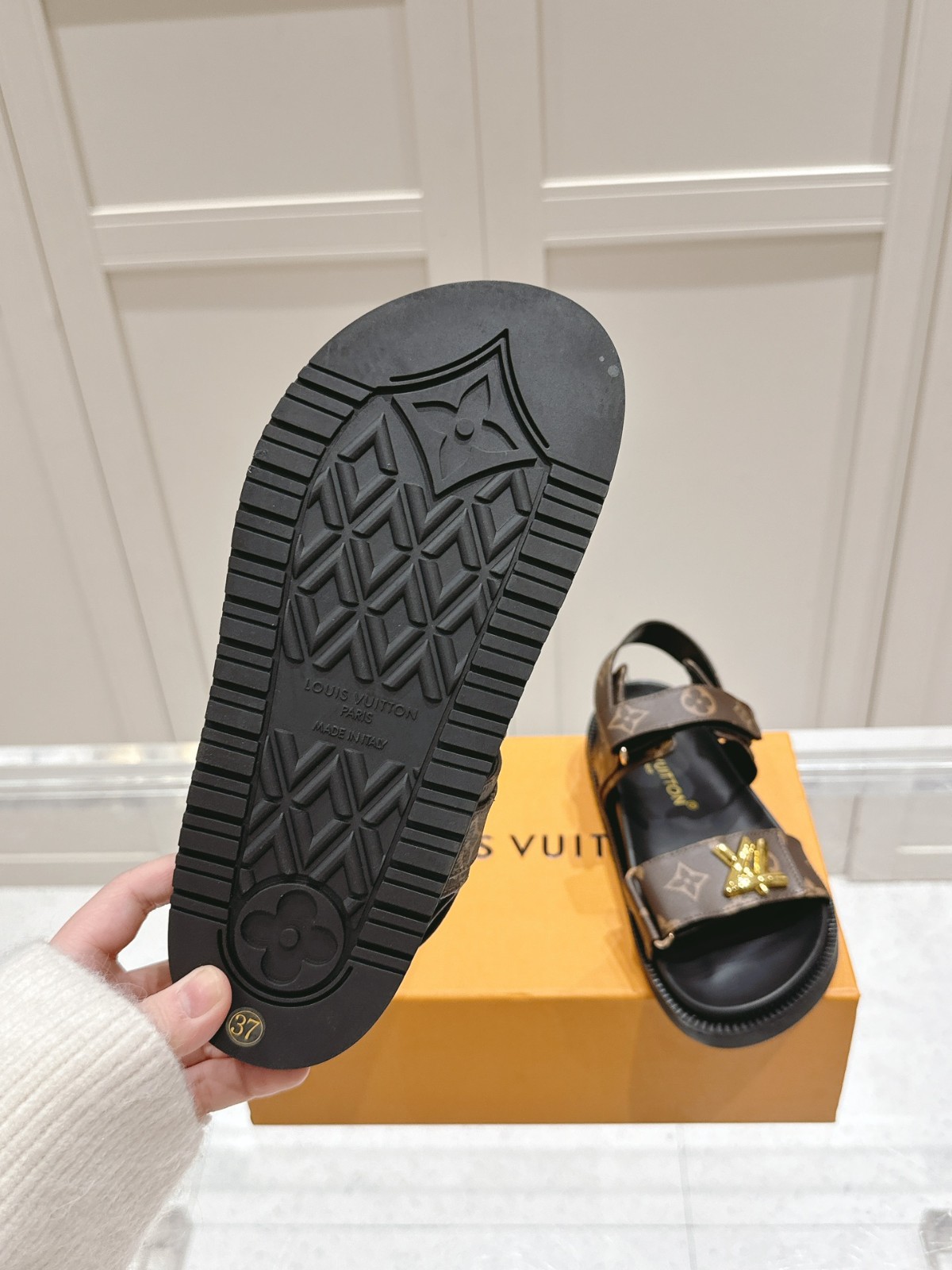 012 28123104 size 35-41