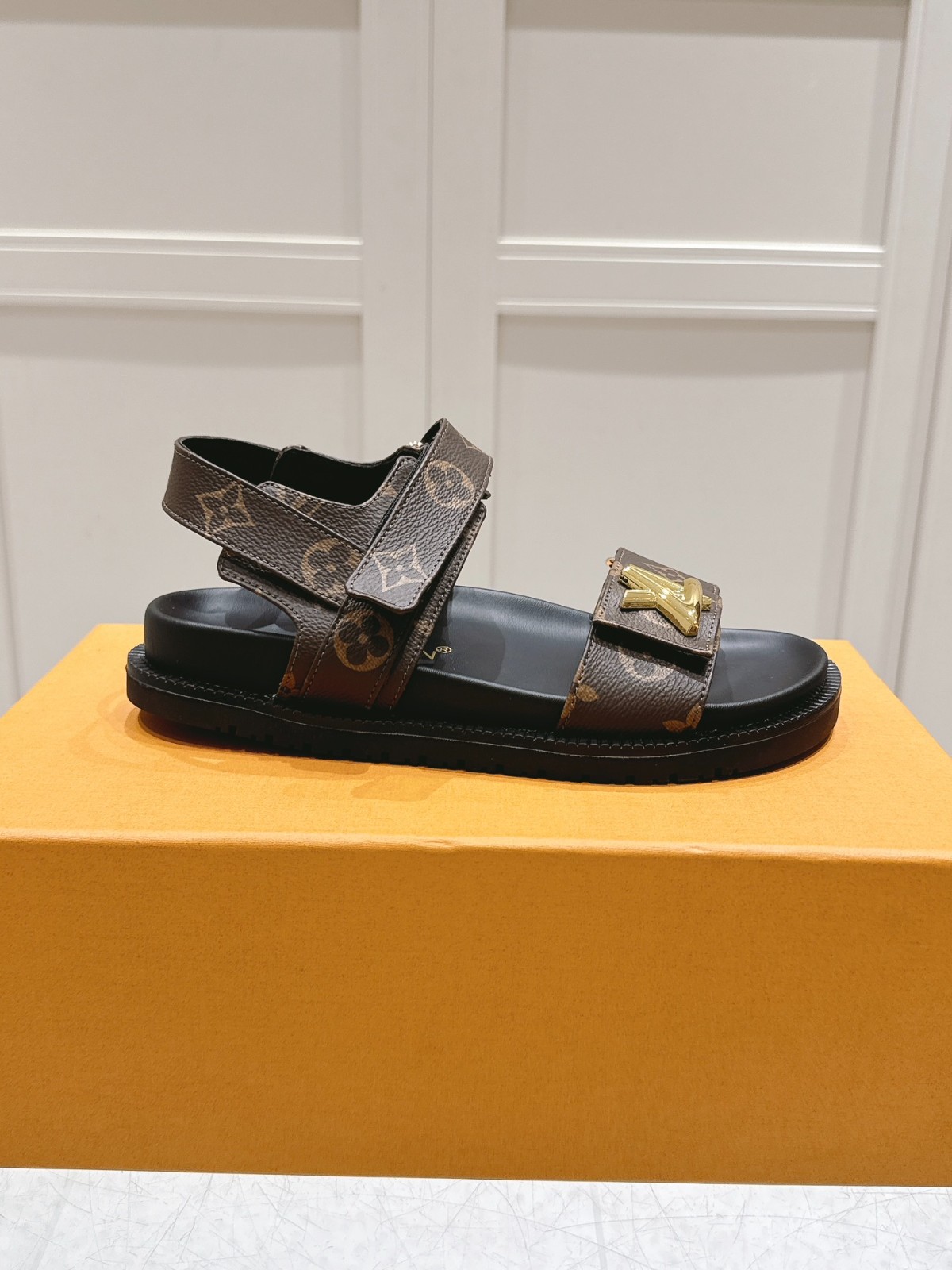 012 28123104 size 35-41