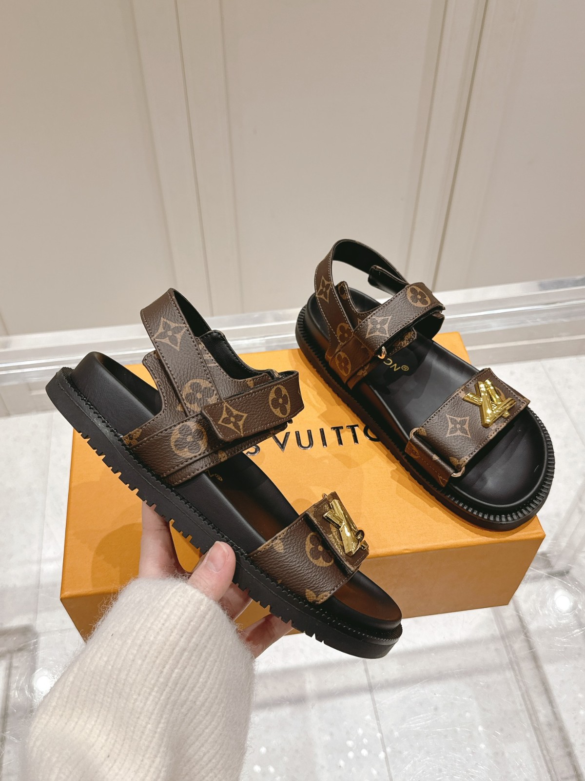 012 28123104 size 35-41