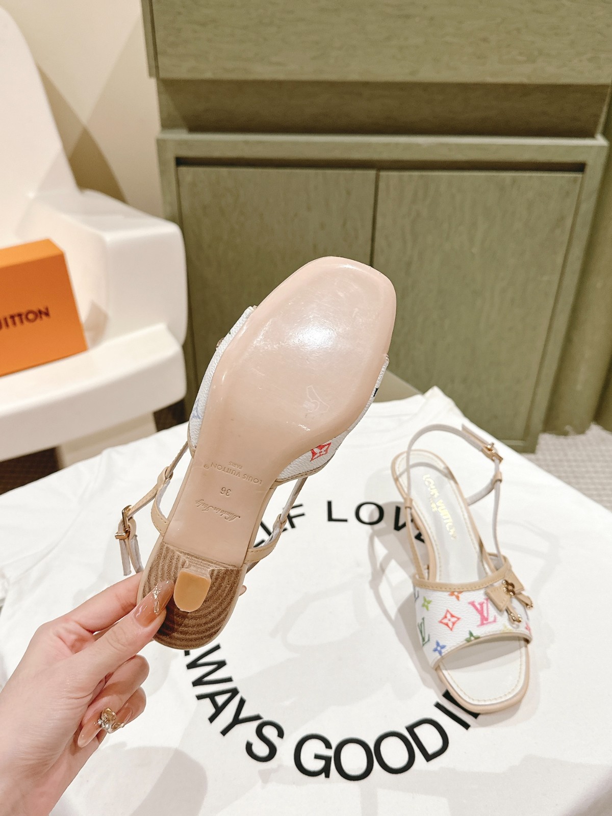004 36123123 size 35-41