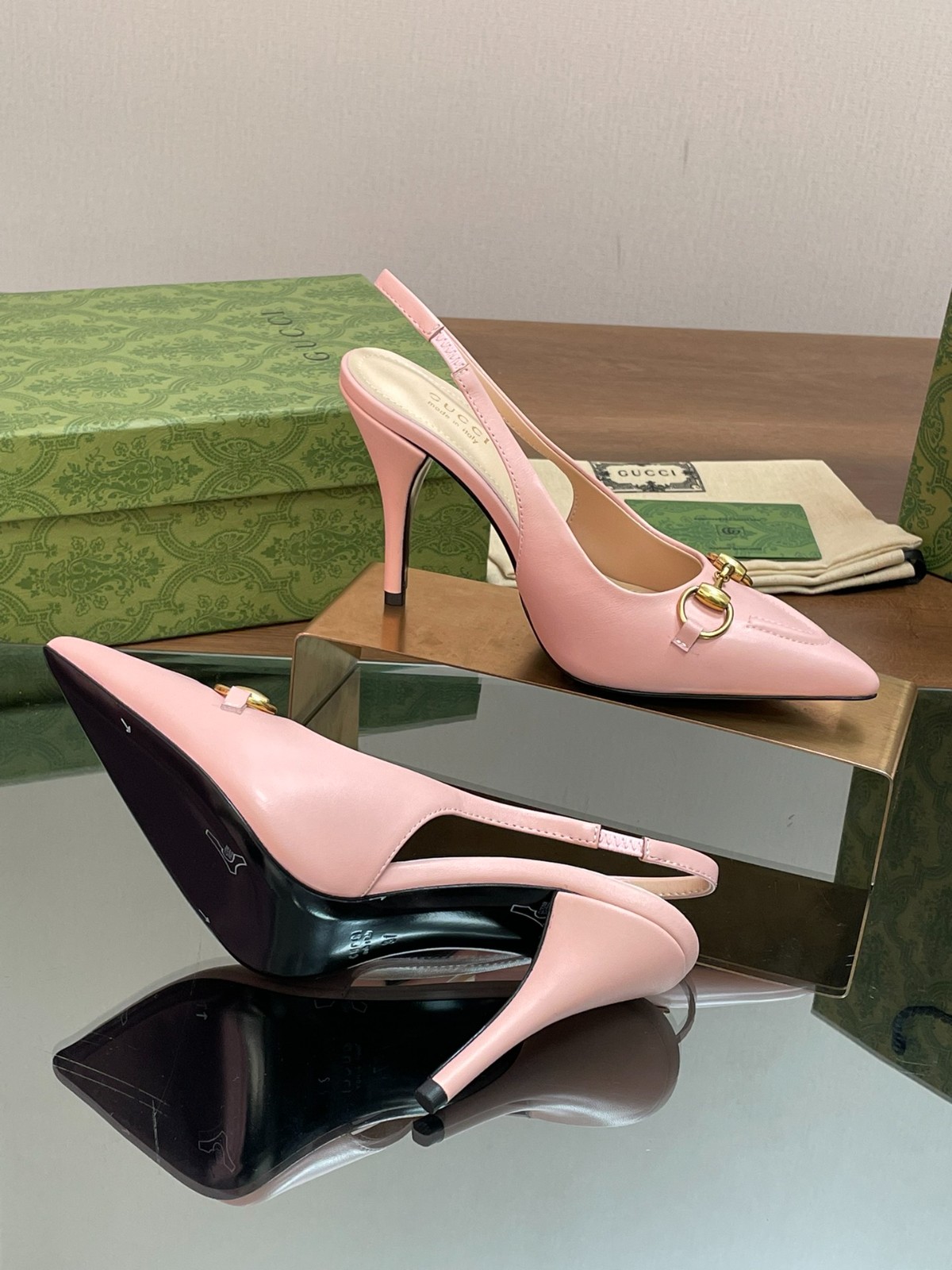 061 32123114 size 35-42