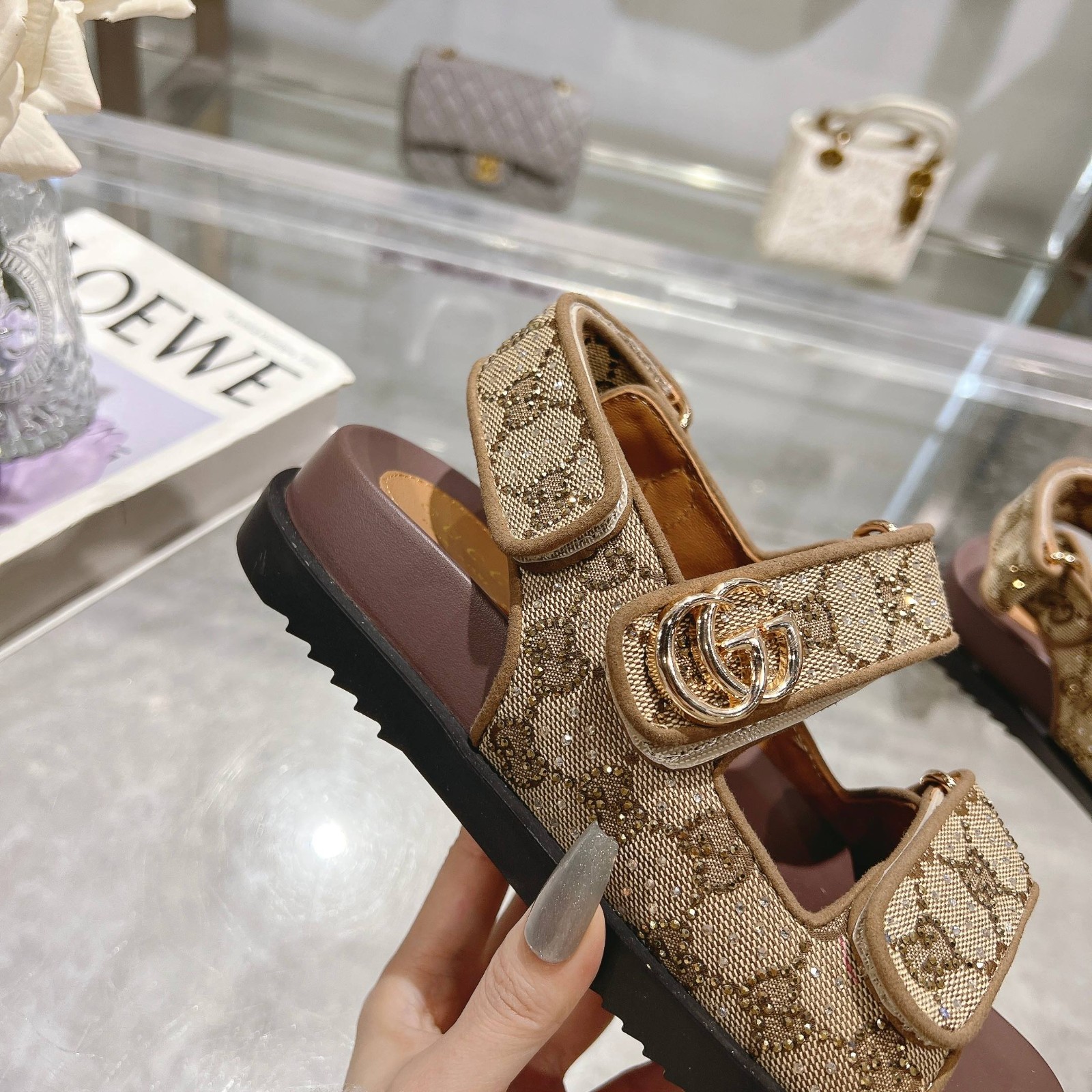 046 26123102 size 35-42
