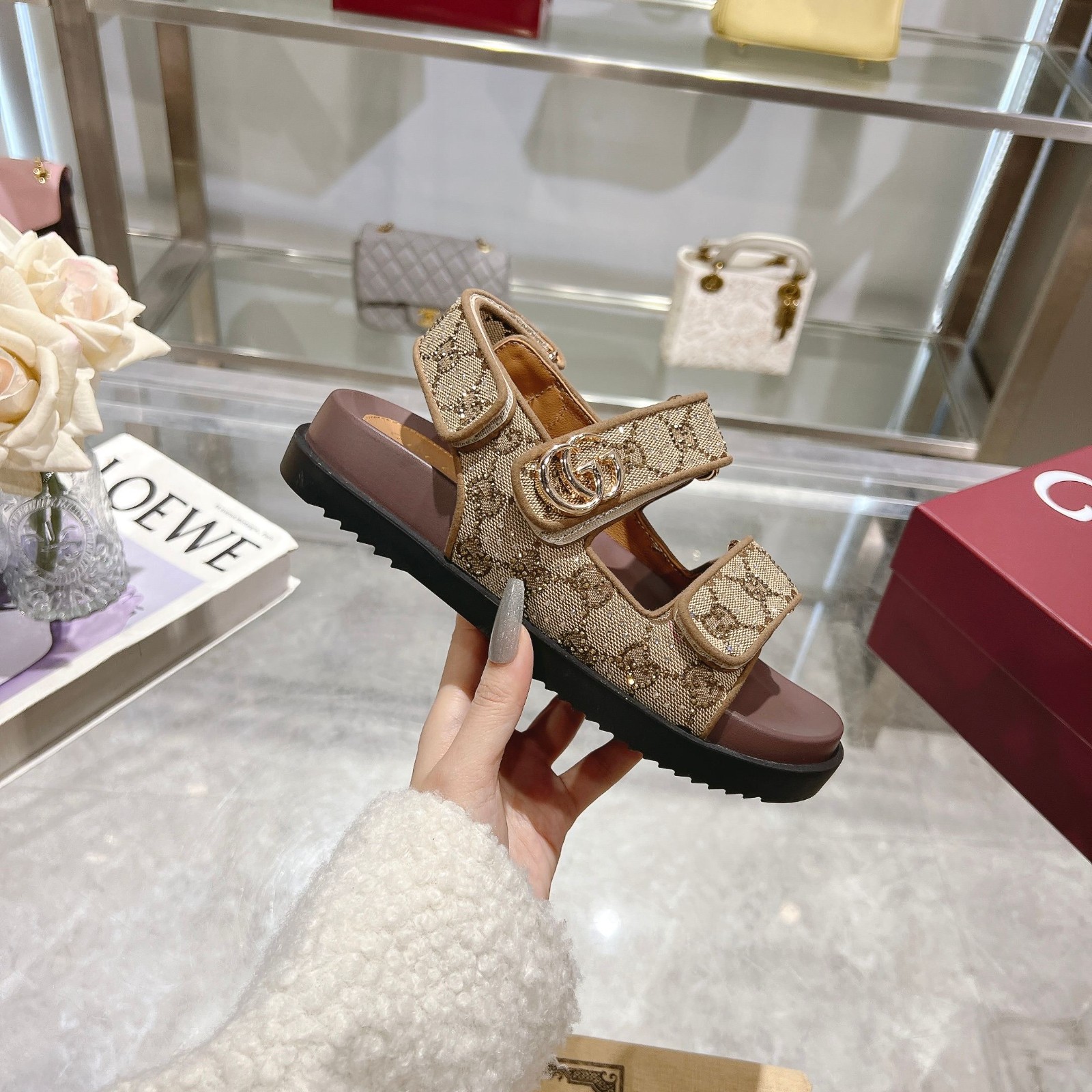 046 26123102 size 35-42