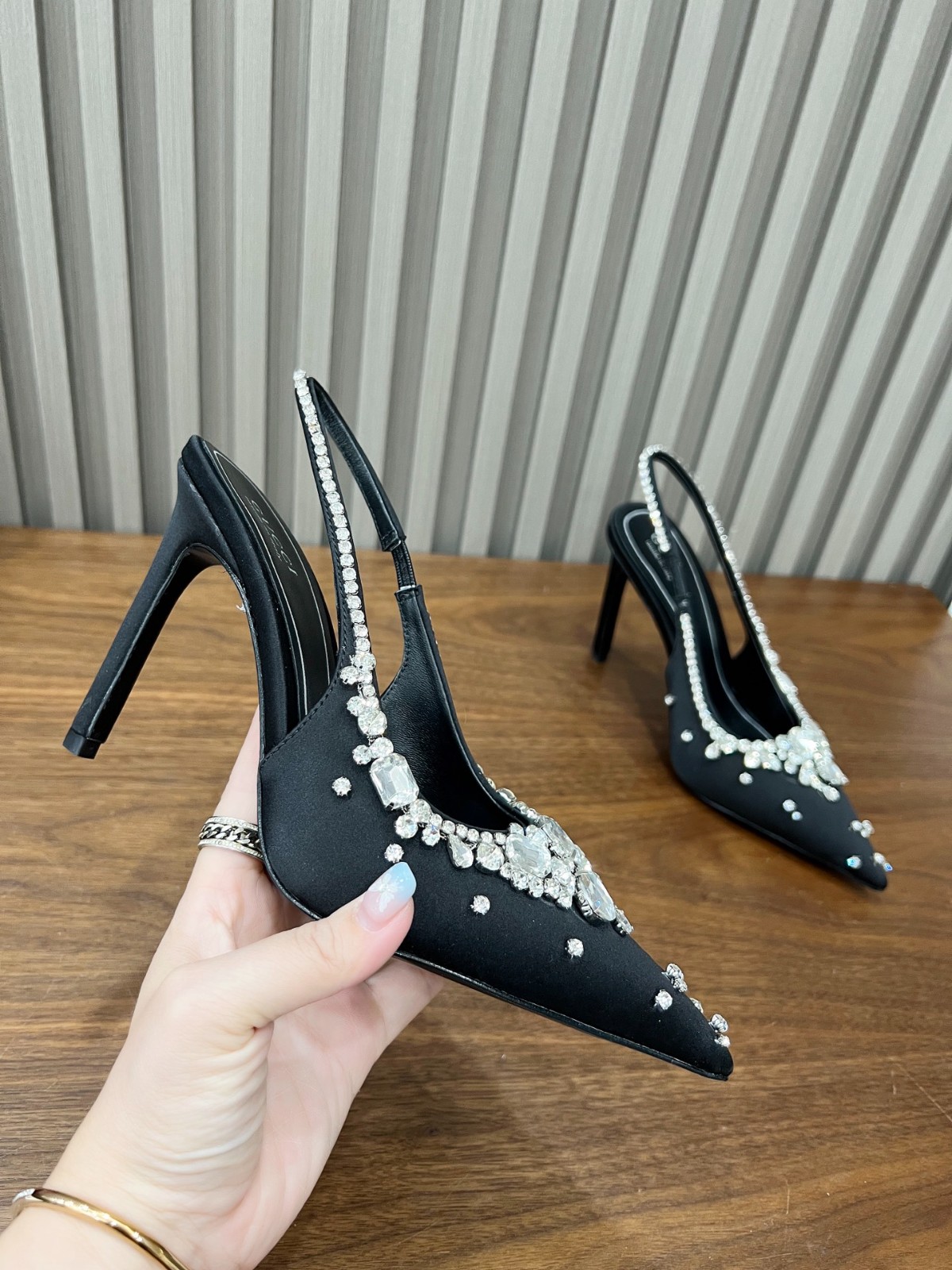 007 32123114 size 35-41