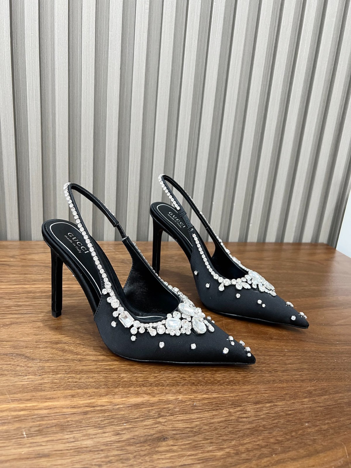 007 32123114 size 35-41