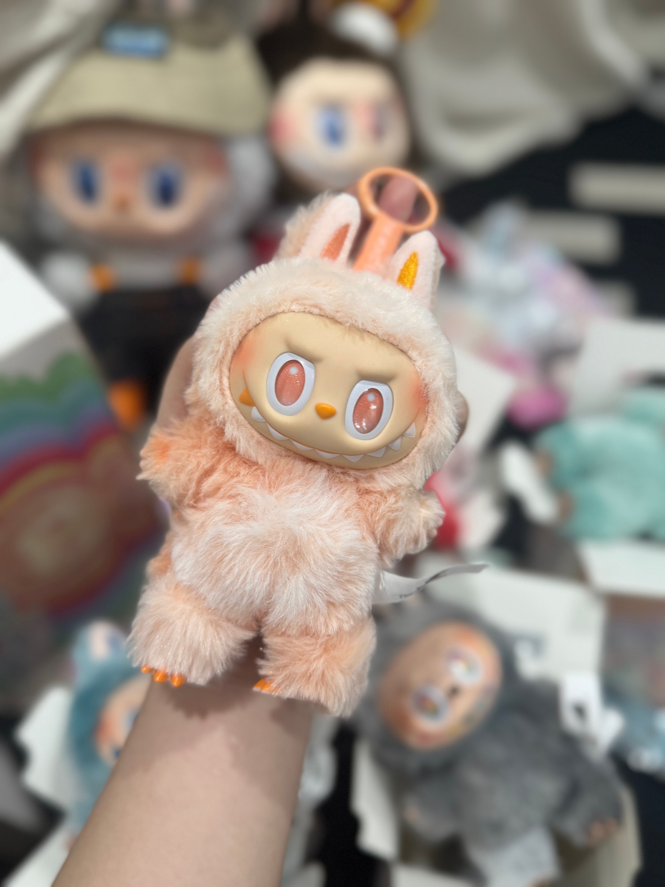 LABUBU